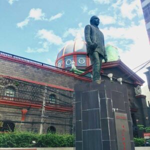 Roman Ongpin Monument