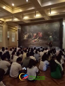 A group of students at the National Museum in Manila